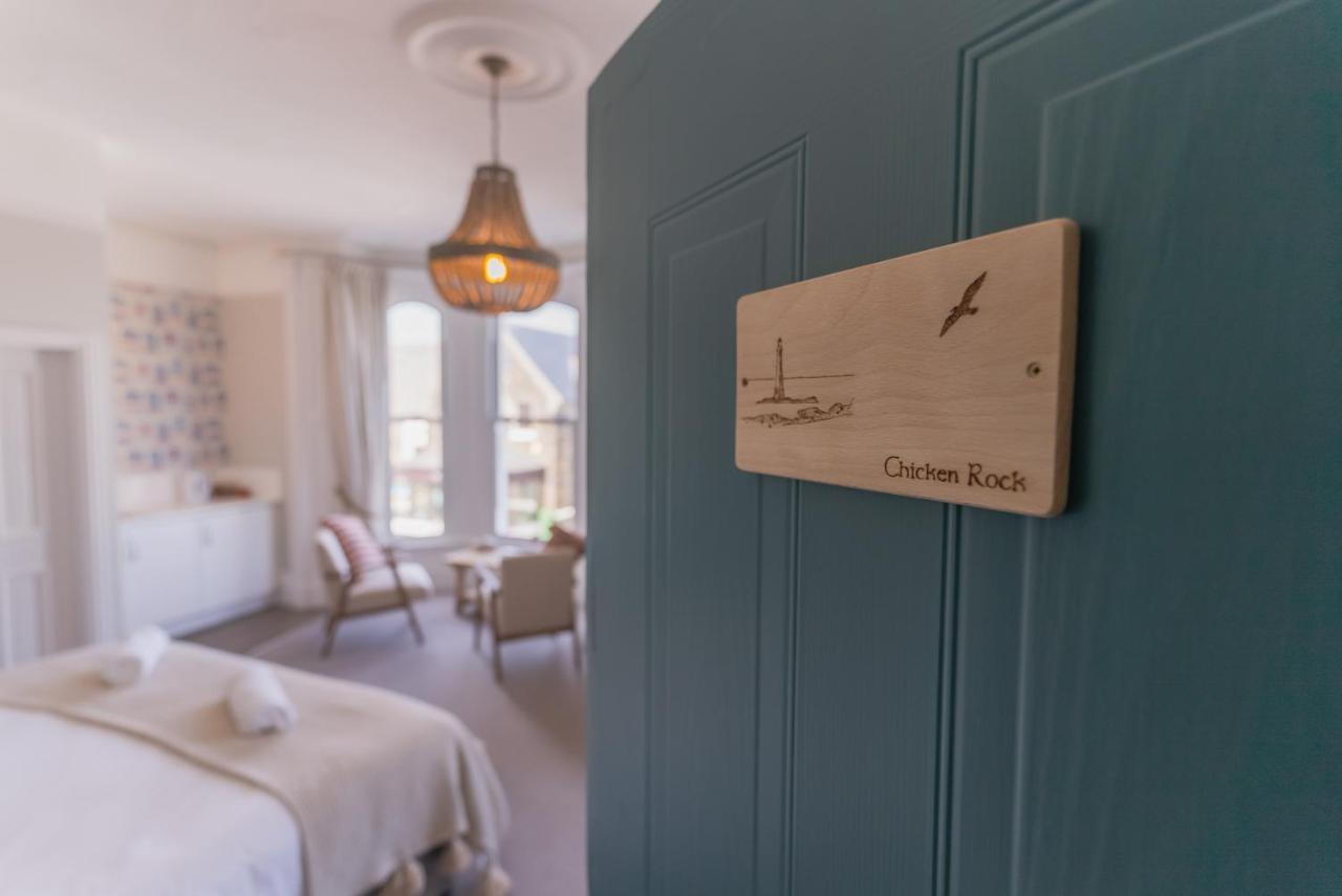 Carrick Rooms Port Saint Mary Exteriör bild